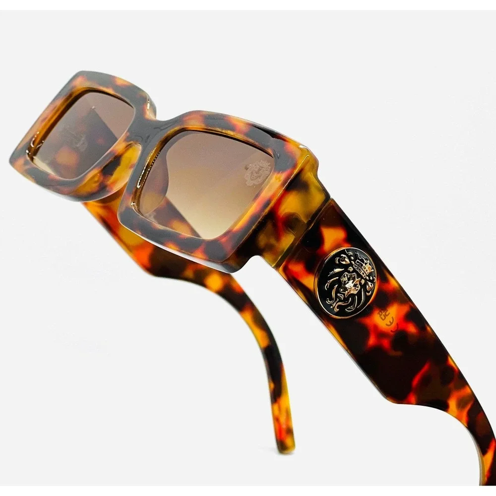Men Sunglasses Tortoise Frame Gradient Lens Gold Accents‎ Fashion Style Trendy